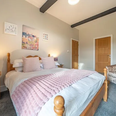 Honey Barn - Large Barn In The Countryside! * Skelsmergh