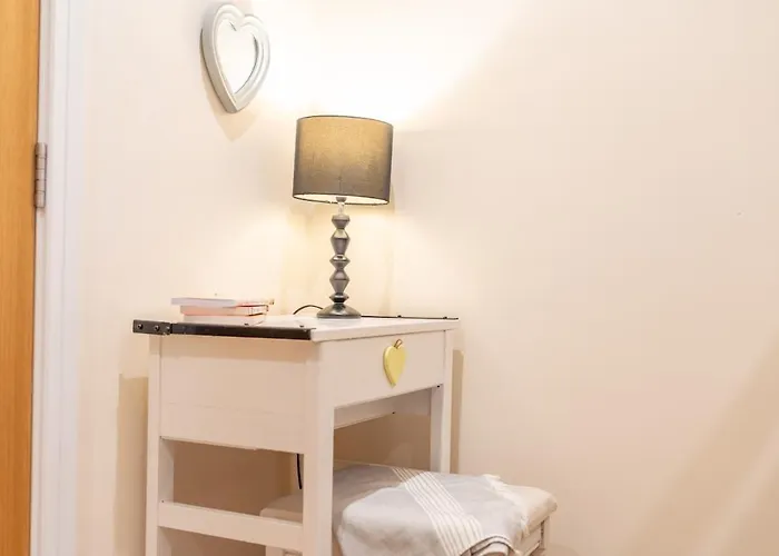 Honey Barn - Large Barn In The Countryside! *