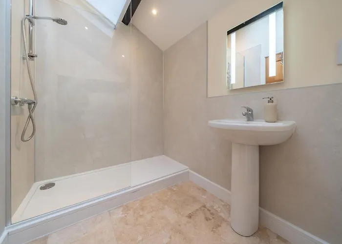 Honey Barn - Large Barn In The Countryside! *