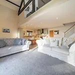 Vakantiehuis Honey Barn - Large Barn In The Countryside!